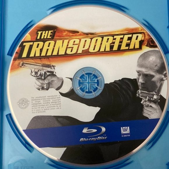 The Transporter (Blu-ray Disc, 2006) - Picture 2 of 3